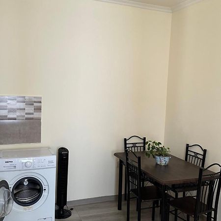 Rest & Relax Hotel Γιερεβάν Εξωτερικό φωτογραφία